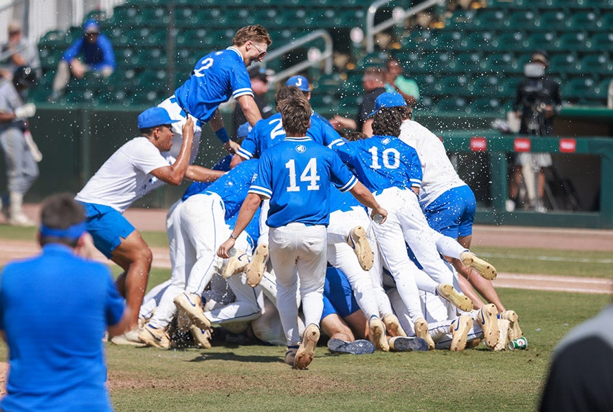No. 16 Jesuit celebrates after closing out its season with a dominant 9-0 win over No. 25 Bishop Moore in Florida's Class 4A state championship game. (PHOTO: Randy Starkey)